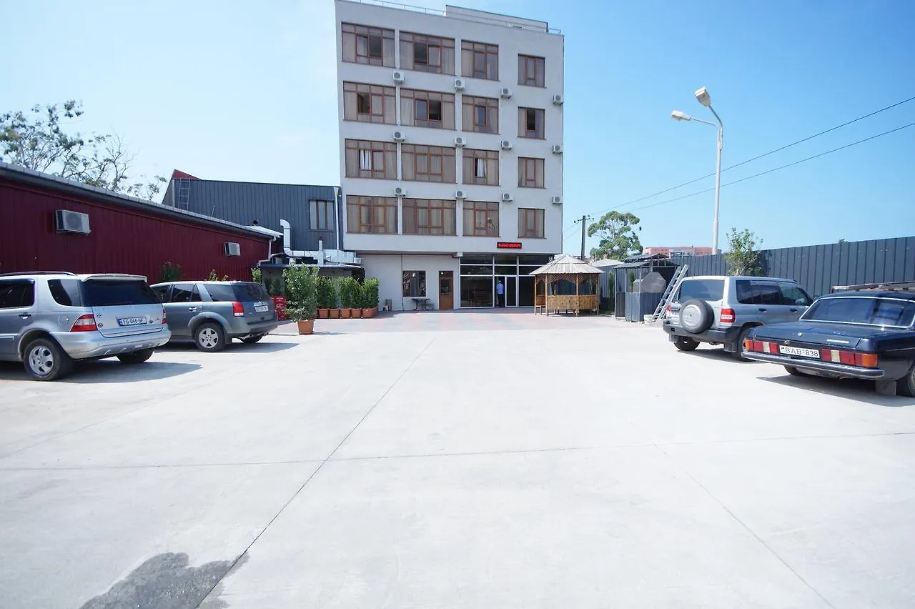 באטומי Hotel 725