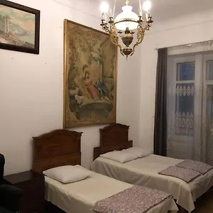 Gutsa Artists Mini-hotel 4* Tbilisi